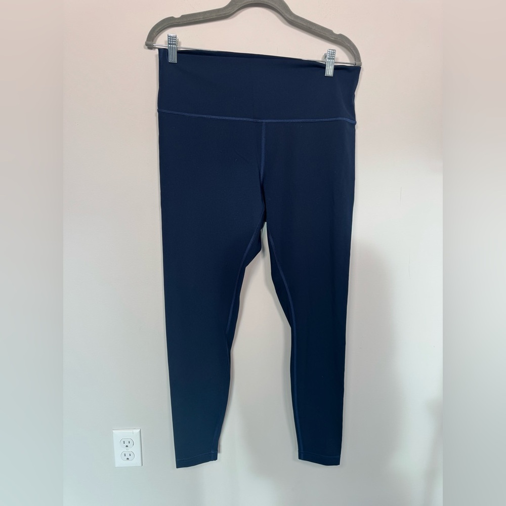 #270 Lululemon Align High Rise Leggings 25” Navy Blue Size 14 EUC - Picture 3 of 6